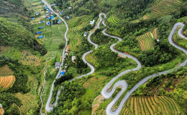 f4011273-ha-noi-di-ha-giang-bao-nhieu-tieng-1486609-1250x715